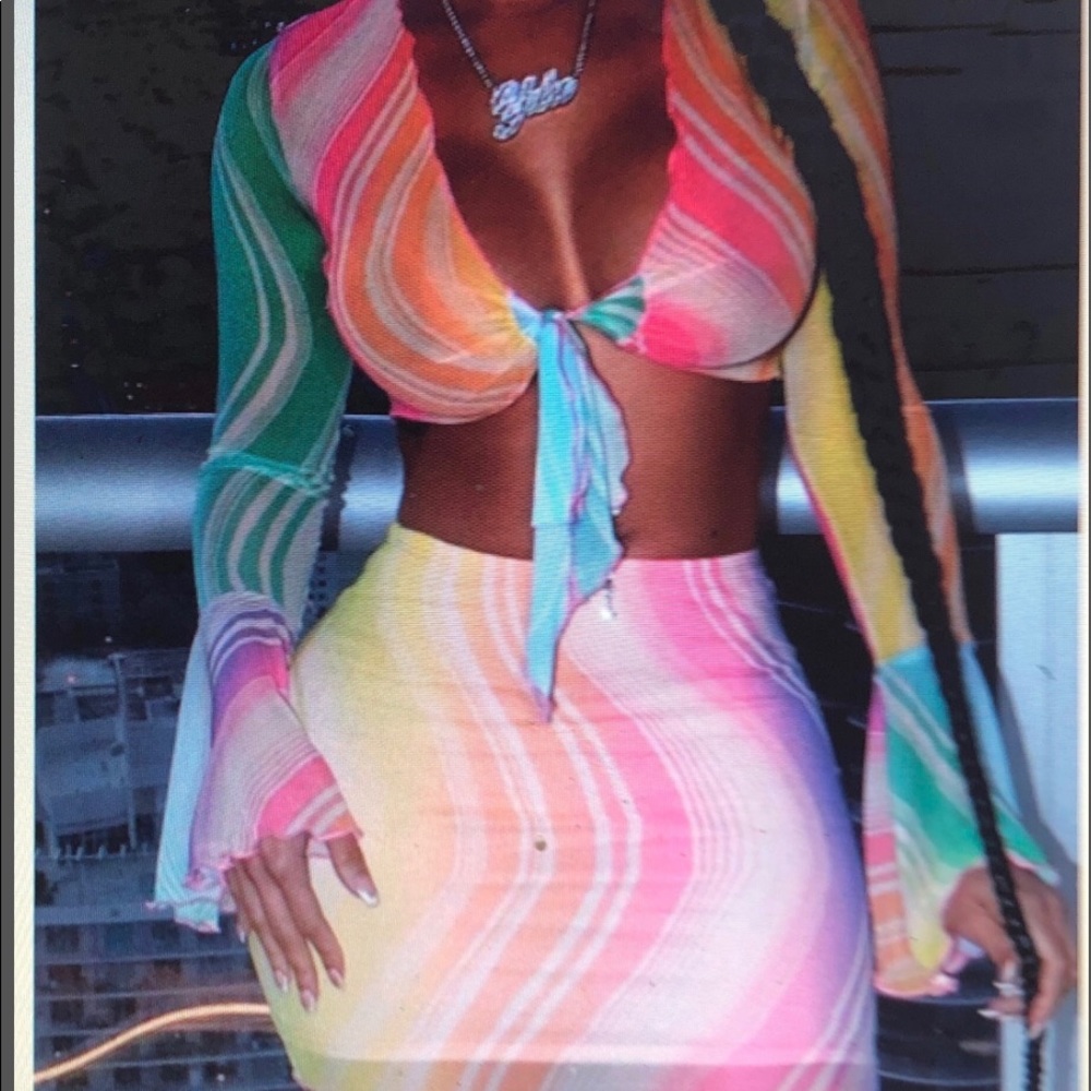 Colorblock Long Sleeve Knotted Top & Skirt Set